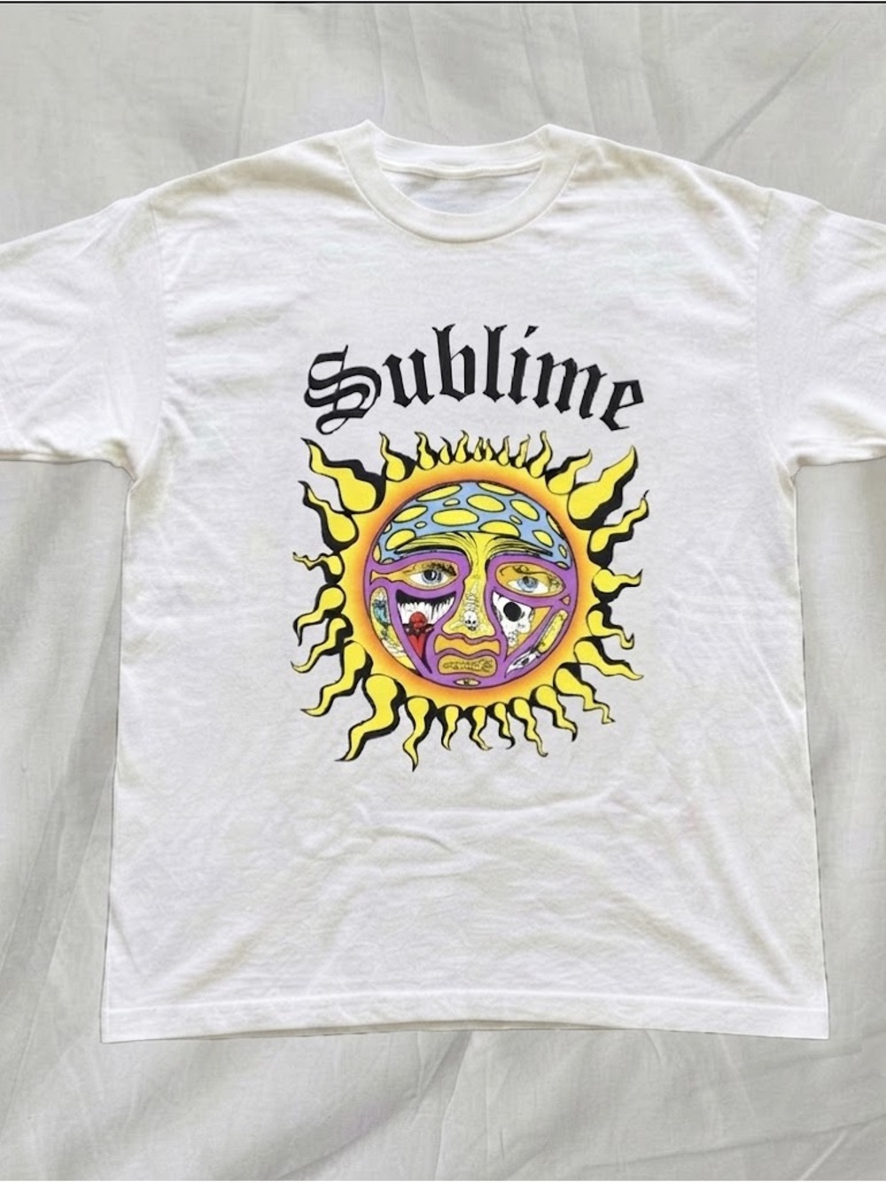 Gildan White Short Sleeve Tee with Yellow/Purple Sun Graphic